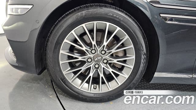 Genesis Electrified G80 2021 — фото 5 из 20