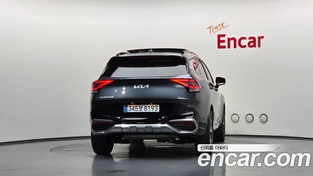 Kia Sportage 2021 — ფოტო 4/20