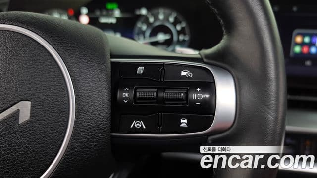 Kia Sportage 2021 — ფოტო 16/20