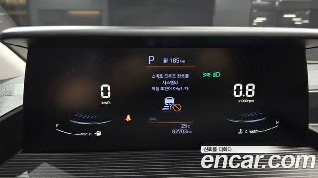 Hyundai Staria 2023 — Фото 8/20