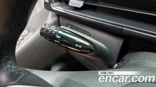 Hyundai Staria 2023 — Фото 19/20