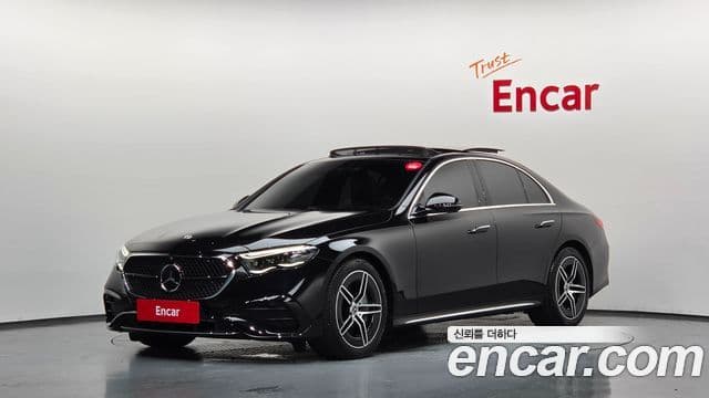 Mercedes-Benz E-Class 2025 — Фото 1/20