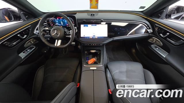 Mercedes-Benz E-Class 2025 — Фото 7/20