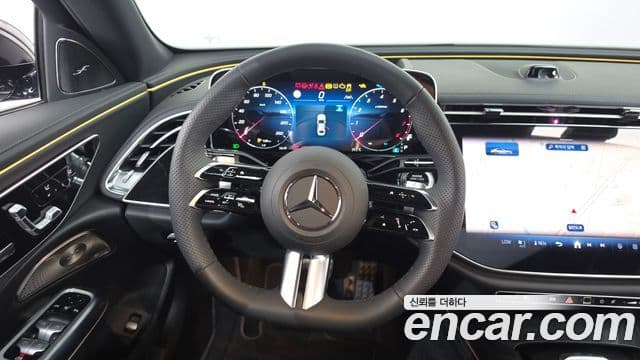 Mercedes-Benz E-Class 2025 — Фото 12/20