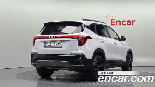 Kia Seltos 2024 — ფოტო 2/20