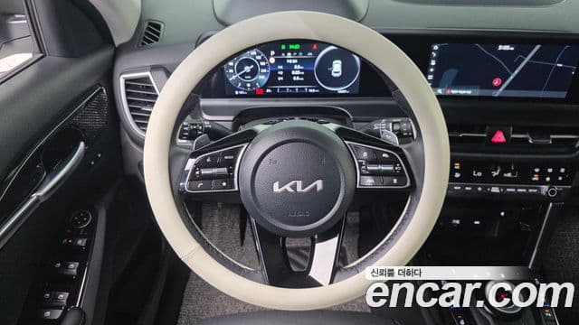 Kia Seltos 2024 — ფოტო 13/20