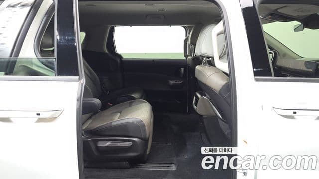 Kia Carnival 2025 — ფოტო 12/20