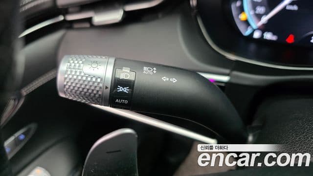 Genesis GV70 2021 — Şəkil 20/38