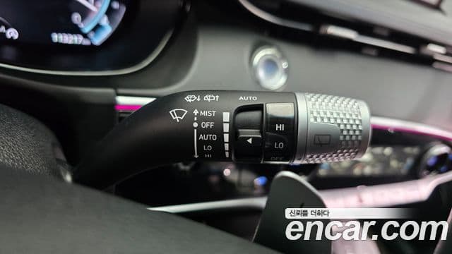 Genesis GV70 2021 — Şəkil 22/38