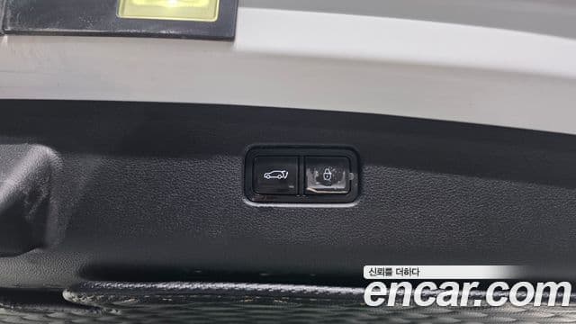 Genesis GV70 2021 — Şəkil 36/38