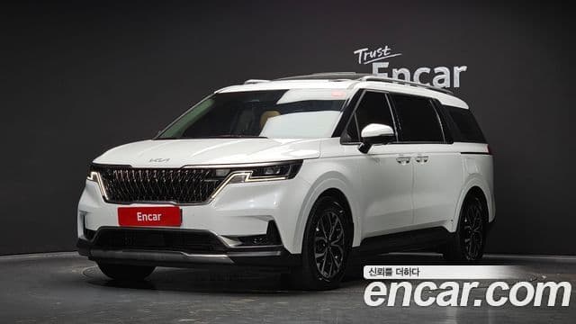 Kia Carnival 2022 — ფოტო 1/20
