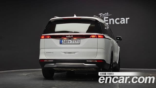 Kia Carnival 2022 — ფოტო 4/20