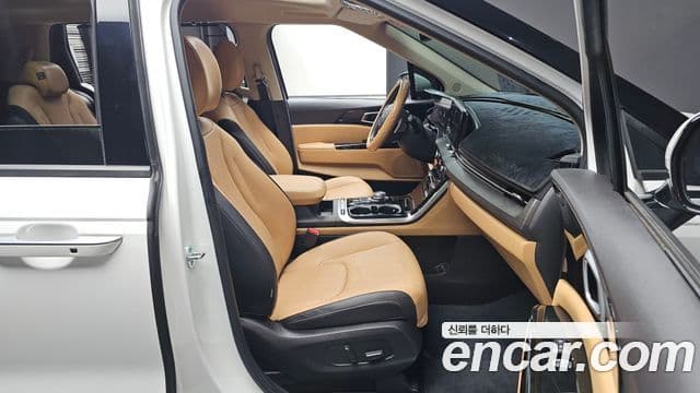 Kia Carnival 2022 — ფოტო 11/20