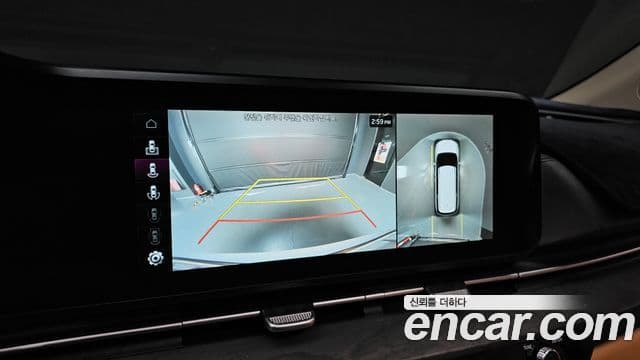 Kia Carnival 2022 — ფოტო 15/20