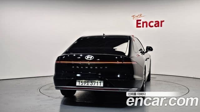 Hyundai Grandeur 2023 — ფოტო 4/20