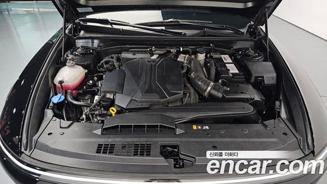 Hyundai Grandeur 2023 — ფოტო 6/20