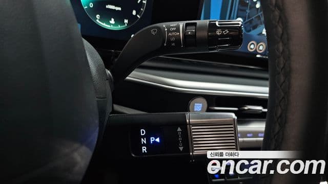 Hyundai Grandeur 2023 — ფოტო 9/20