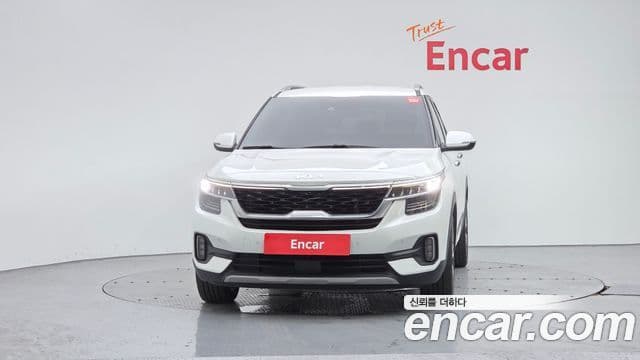 Kia Seltos 2022 — ფოტო 3/20