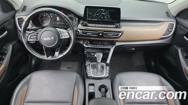 Kia Seltos 2022 — ფოტო 7/20