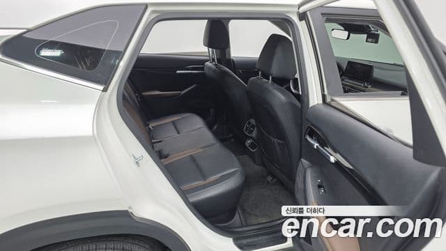 Kia Seltos 2022 — ფოტო 11/20