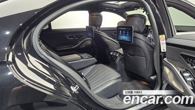 Mercedes-Benz S-Class 2022 — ფოტო 11/20