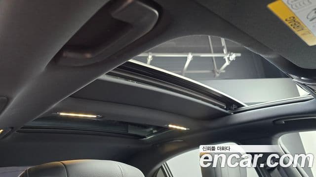 Mercedes-Benz S-Class 2022 — ფოტო 18/20