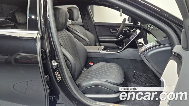 Mercedes-Benz S-Class 2022 — Photo 29/34