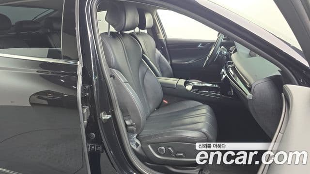Genesis G80 2022 — Şəkil 25/31
