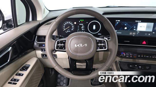 Kia Carnival 2024 — Фото 13/20