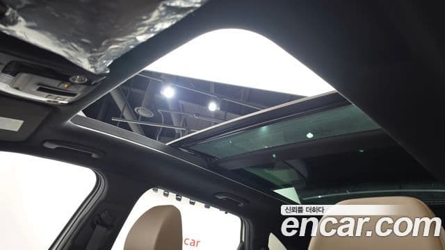 Kia Sorento 2023 — Şəkil 17/20