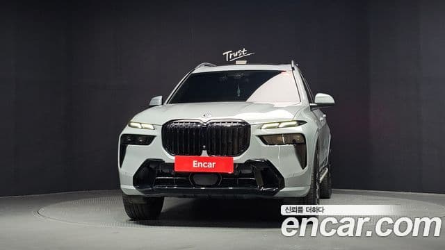 BMW X7 2024 — Şəkil 35/44