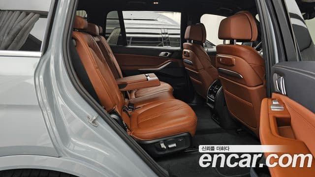 BMW X7 2024 — Şəkil 8/44
