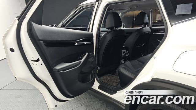 Kia Seltos 2020 — Şəkil 12/20