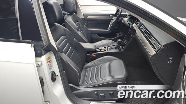 Volkswagen Arteon 2019 — ფოტო 10/20