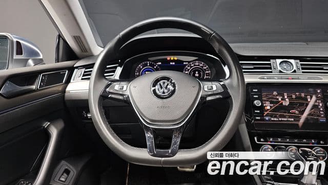 Volkswagen Arteon 2019 — ფოტო 13/20