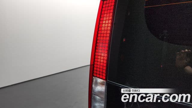 Hyundai Staria 2023 — Photo 16/32