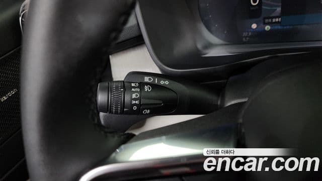 Volvo XC40 2025 — Photo 6/32