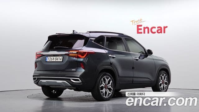 Kia Seltos 2022 — Şəkil 2/20
