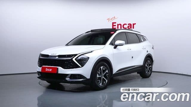 Kia Sportage 2023 — Фото 1/20