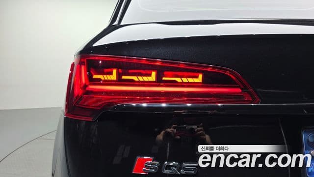 Audi SQ5 2021 — ფოტო 17/32