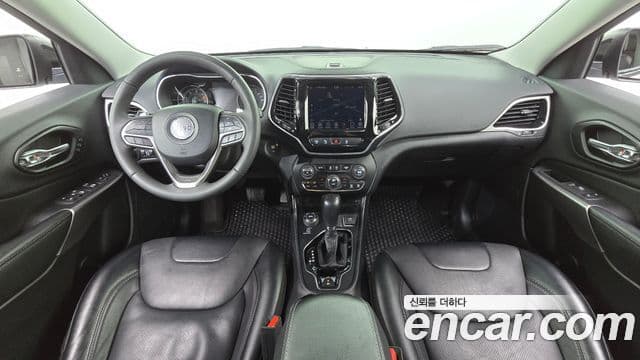 Jeep Cherokee 2022 — Photo 8/20
