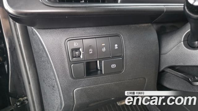 Hyundai Staria 2022 — Фото 18/20