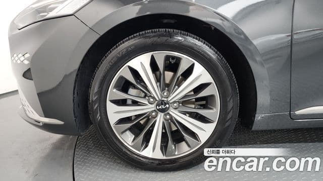 Kia K8 2022 — фото 5 из 20