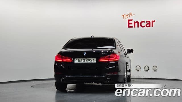 BMW 5 Series 2019 — ფოტო 4/20