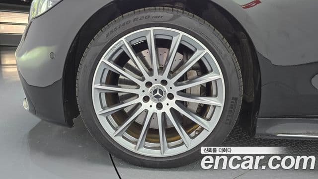 Mercedes-Benz S-Class 2022 — ფოტო 5/20