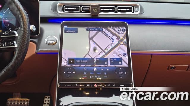 Mercedes-Benz S-Class 2022 — ფოტო 18/20