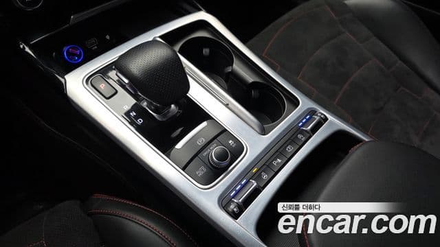 Kia Stinger 2022 — ფოტო 9/20