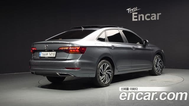 Volkswagen Jetta 2021 — Şəkil 2/20