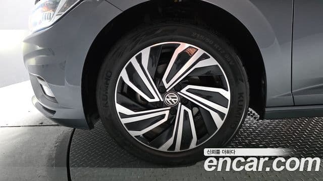 Volkswagen Jetta 2021 — Şəkil 5/20