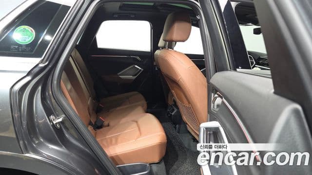 Audi Q3 2022 — фото 12 из 20